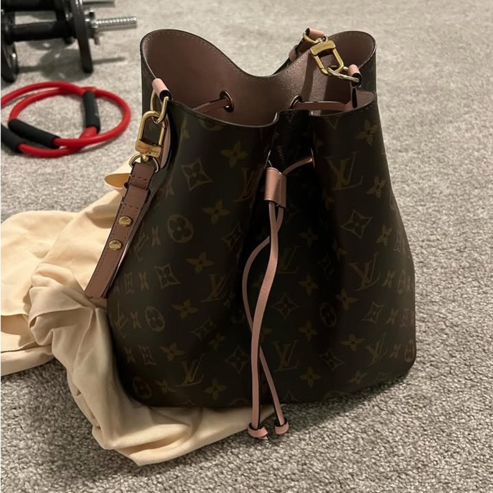 Louis Vuitton NéoNoé - pink